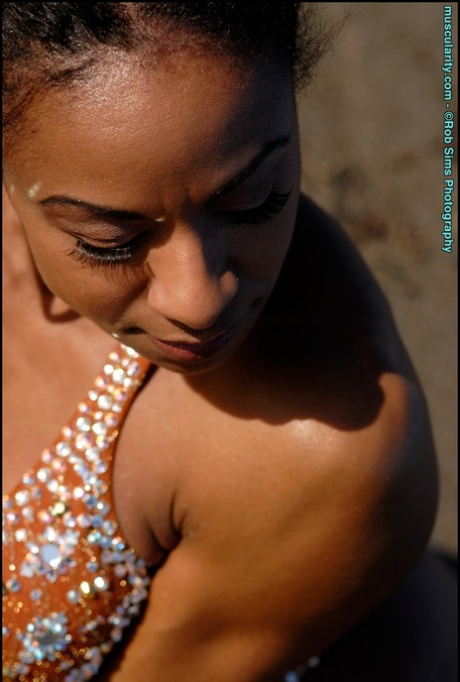 African Calypso art nude pic