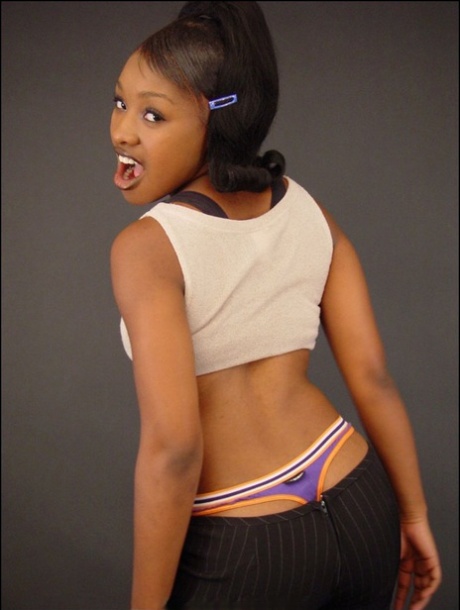 African Dora hot sexy pics