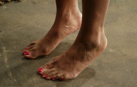 Brazzilian Asian Foot Fetish top picture